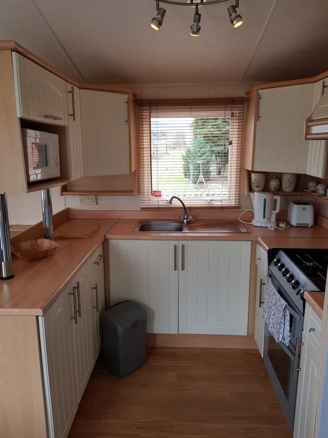 Pitch & Canvas - Self Catering At Broad Oak Farm Tattenhall Exterior photo